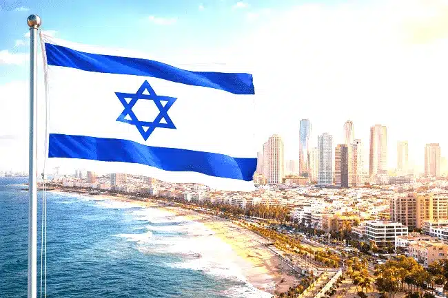 4.5.26 דגל ישראל על רקע של חופי ישראל